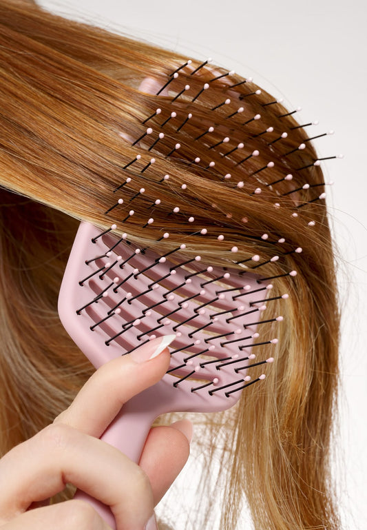 LA BROSSE MIRACLE POUR DÉMÊLER LES CHEVEUX